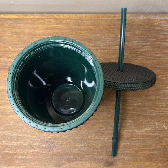 Starbucks NWT 2022 Winter Matte Green Jelly Studded 16oz Tumbler with Straw - Picture 6 of 7
